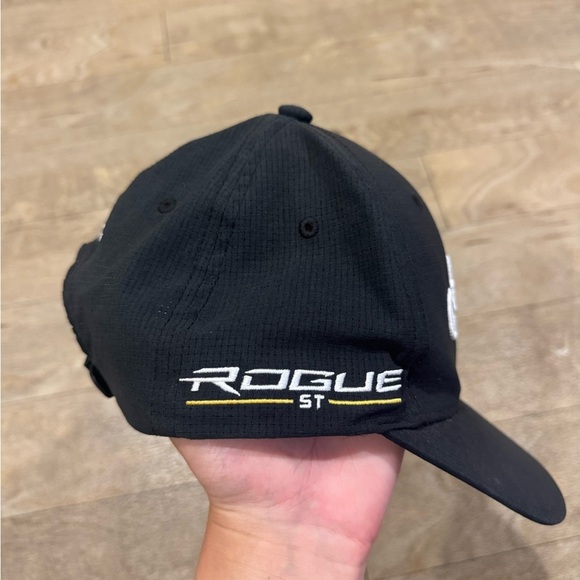 2 Callaway Golf Hats - Picture 5 of 9